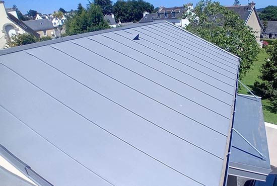 Photo d'une toiture en zinc